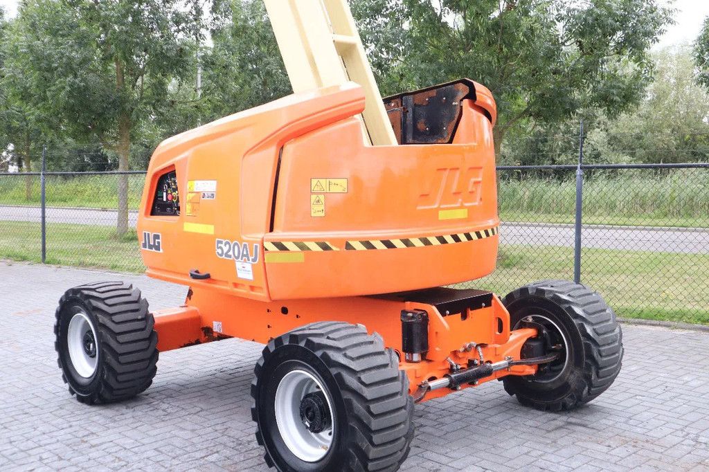 JLG 520AJ | 18 METER | 250 KG