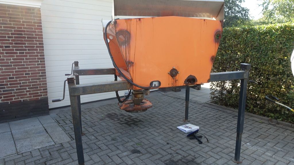 Bucher Husky 500V Zoutstrooier