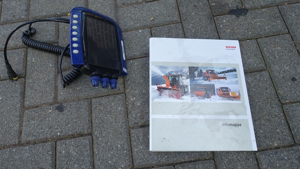 Bucher Husky 500V Zoutstrooier