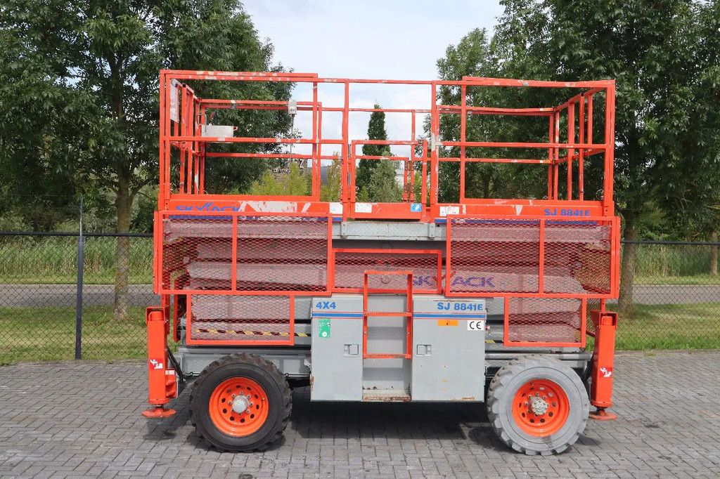 Skyjack SJ8841 E | 14.5 METER | 681 KG