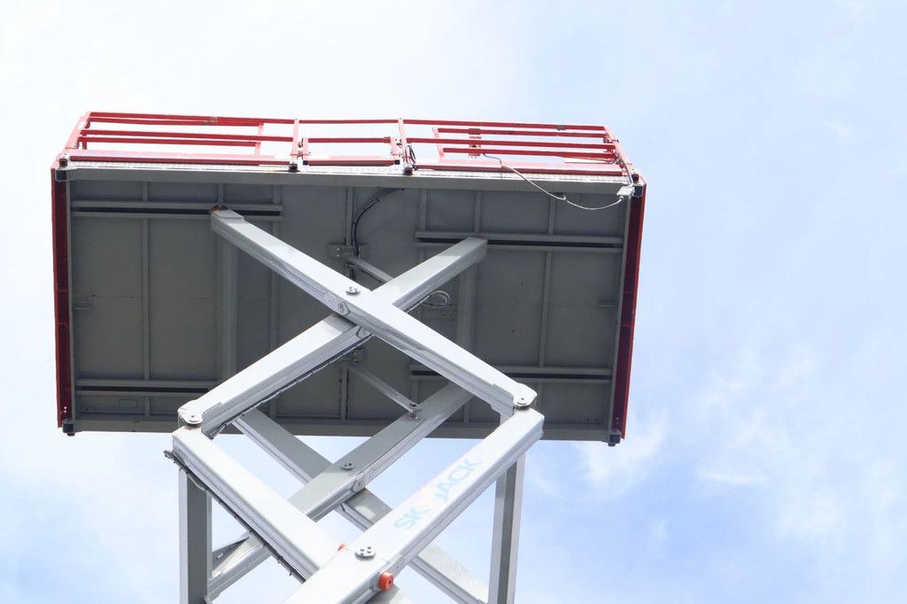 Skyjack SJ8841 E | 14.5 METER | 681 KG