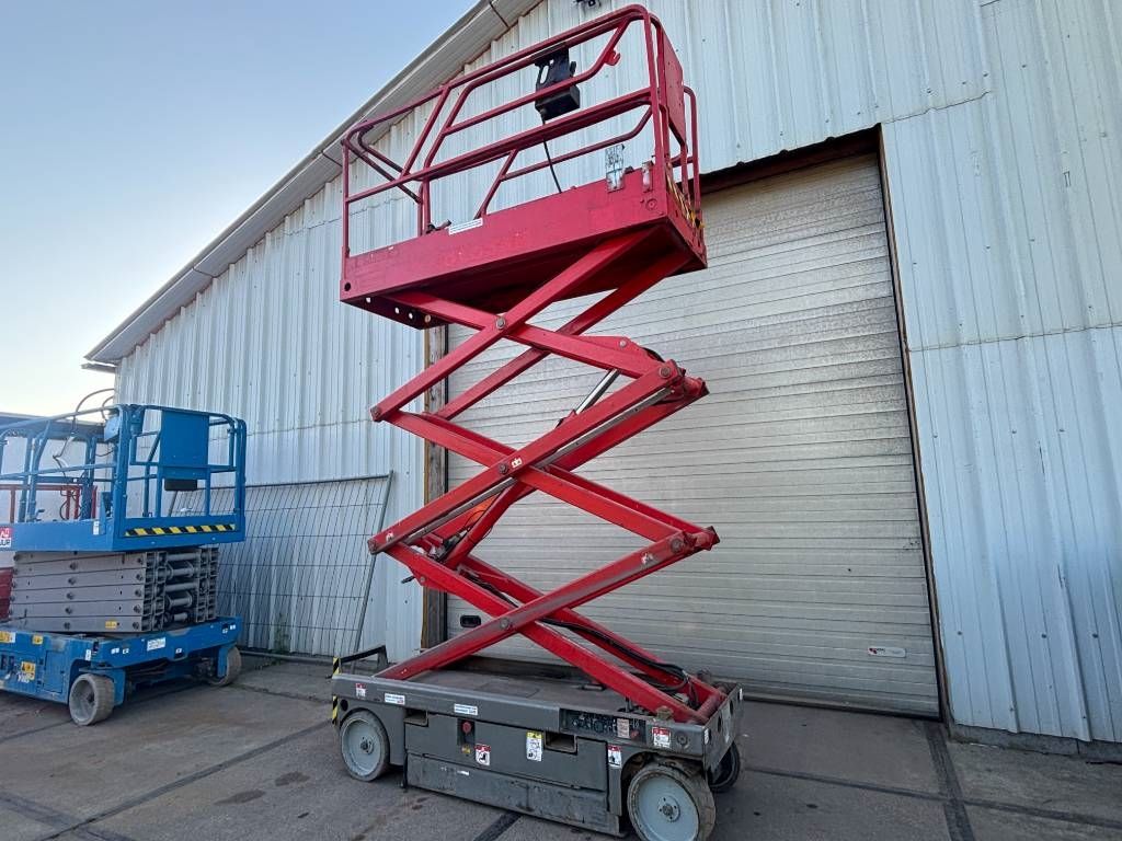 Haulotte Compact 8 cu schaarlift 8m haulotte hoogwerker