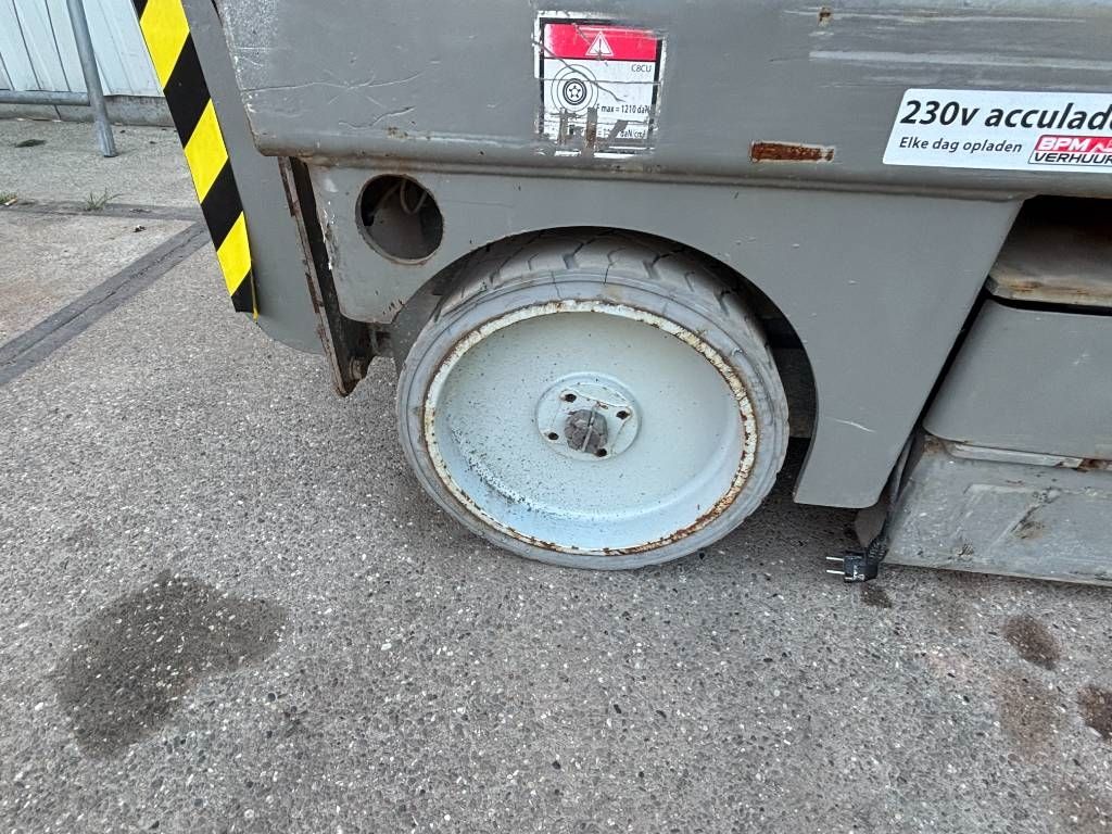 Haulotte Compact 8 cu schaarlift 8m haulotte hoogwerker