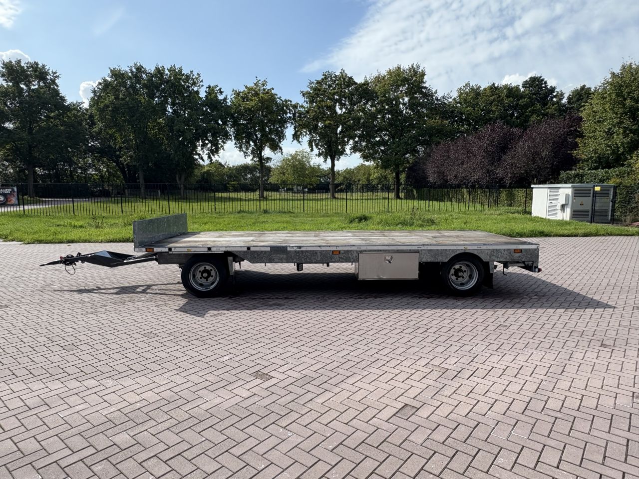 Schamel aanhangwagen luchtgeremd VELDHUIZEN 11 TON