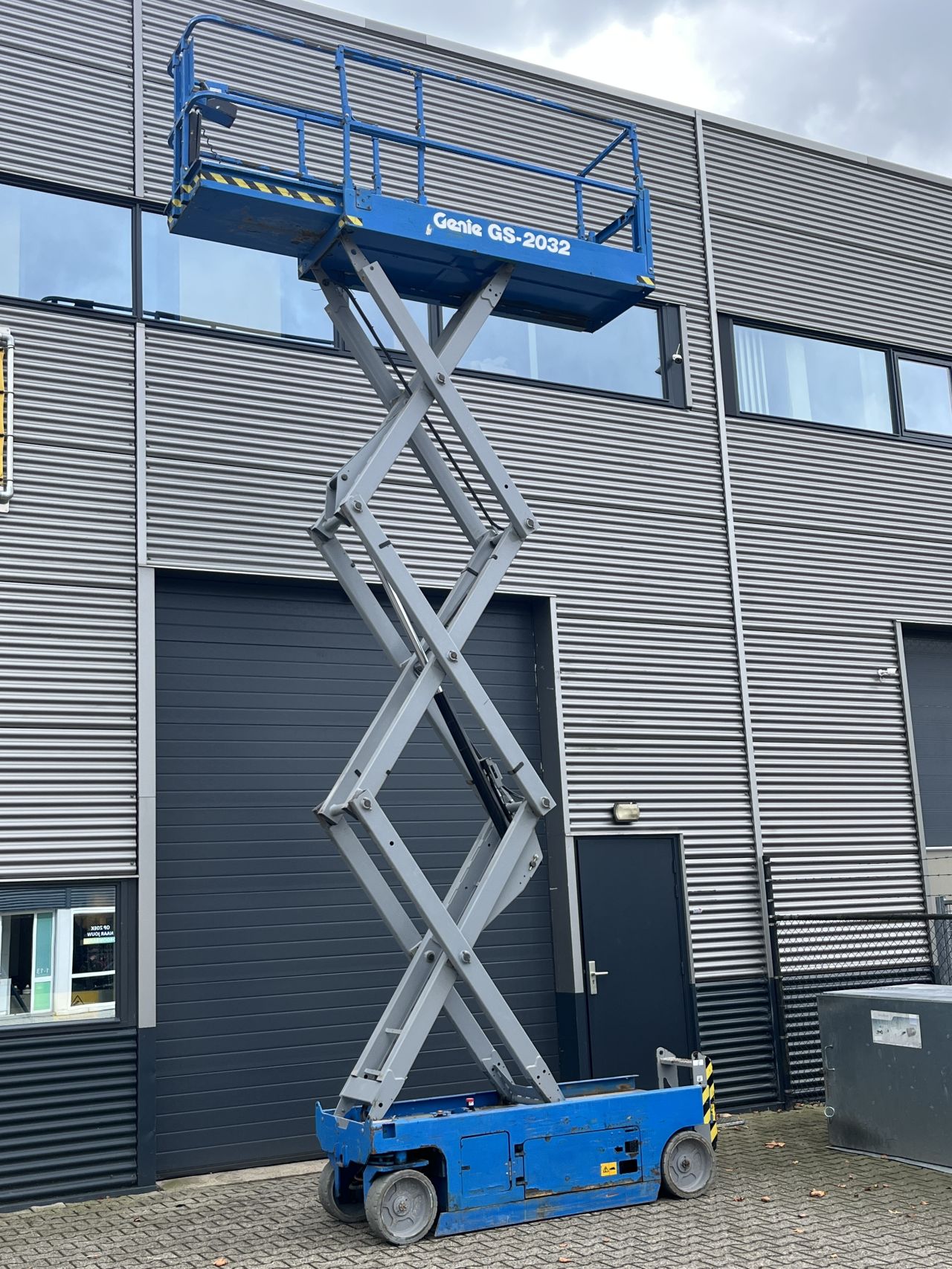 Genie GS2032 Schaarhoogwerker bj 2016, werkhoogte 8 mtr.