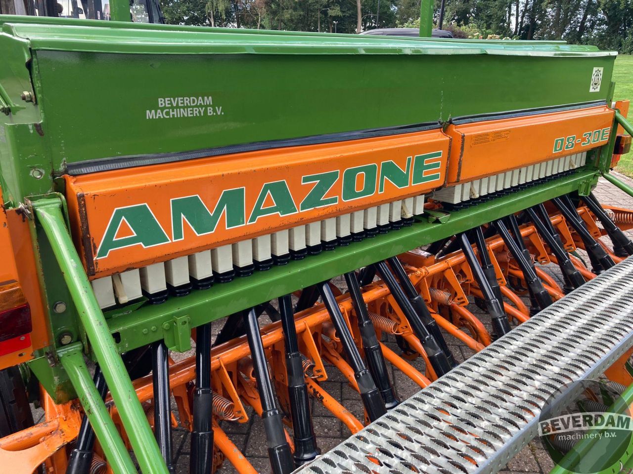 Amazone D8-30E zaaicombinatie
