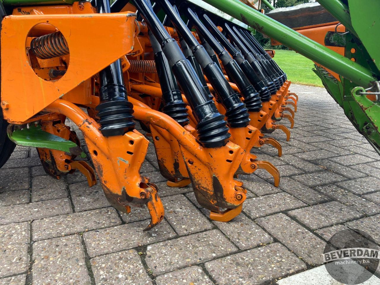Amazone D8-30E zaaicombinatie