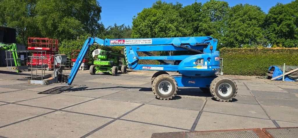 Manitou 200 ATJ 20m hoogwerker 4x4 diesel knikarm