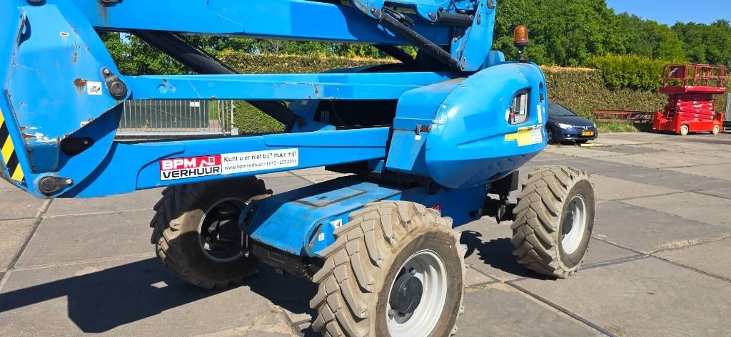Manitou 200 ATJ 20m hoogwerker 4x4 diesel knikarm