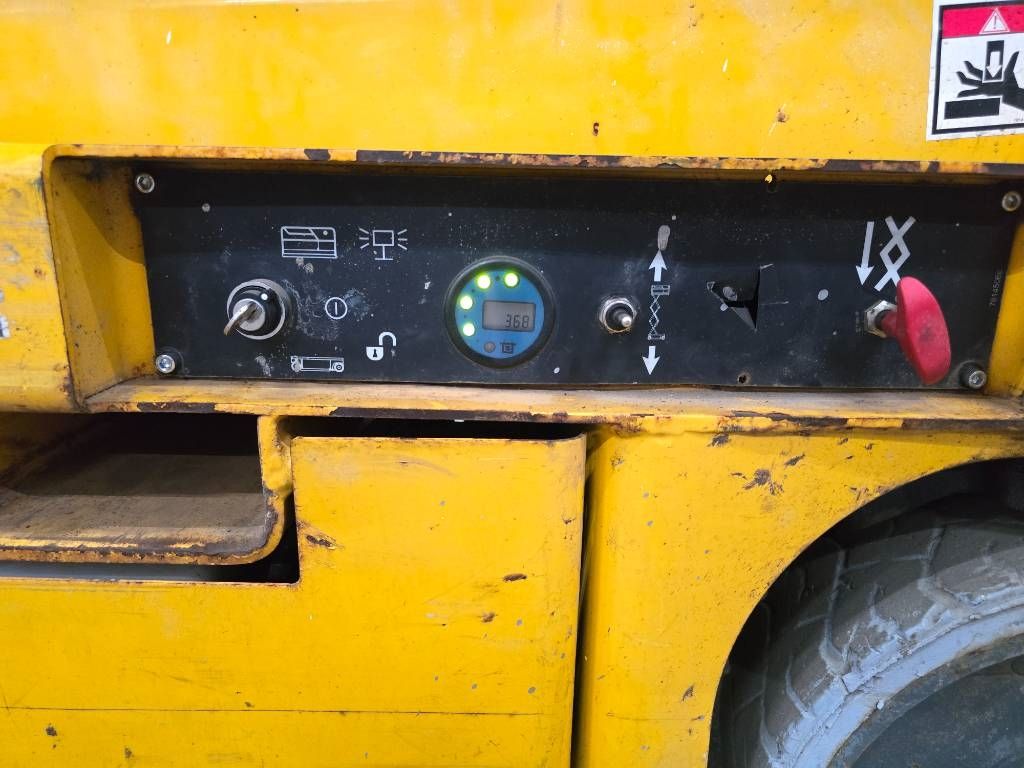 Haulotte Compact 10N elektrische schaarhoogwerker schaarlif