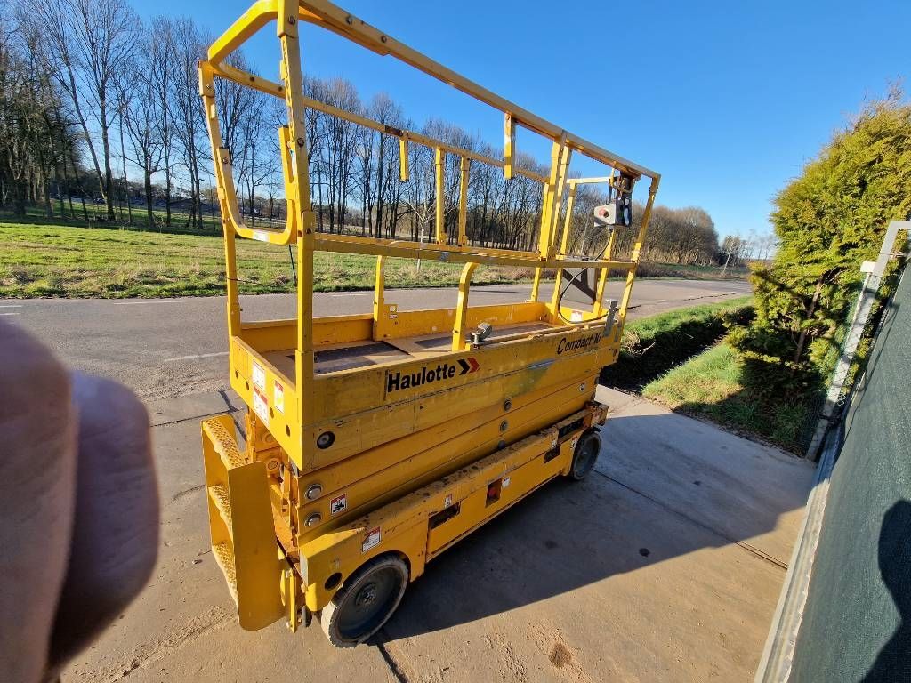 Haulotte Compact 10 N schaarhoogwerker scissorlift 10m