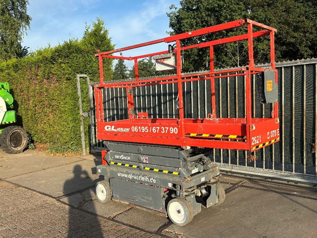 SkyJack SJ 3219 schaarhoogwerker 8m skyjack hoogwerker