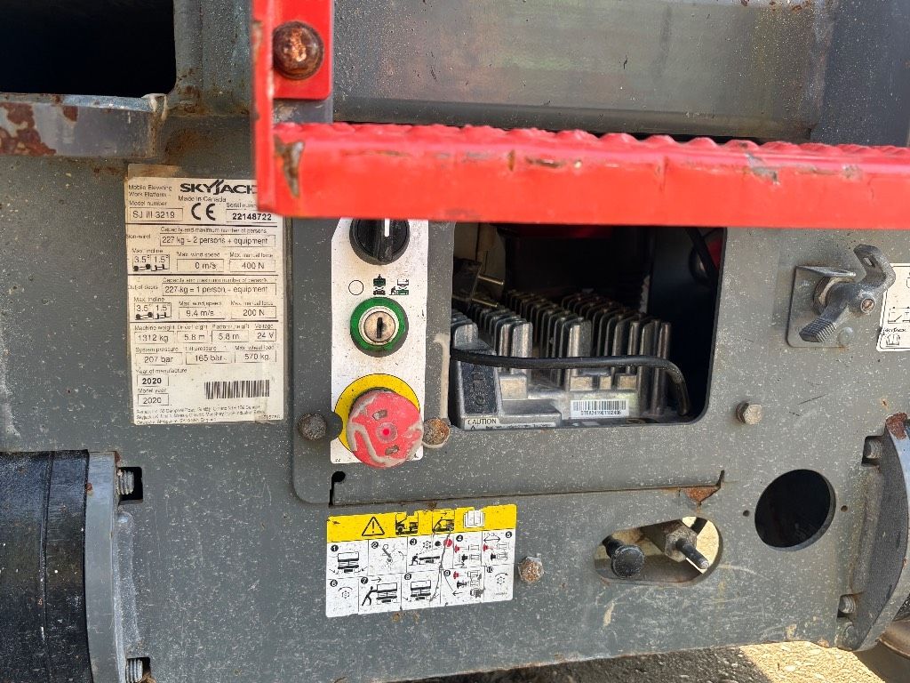 SkyJack SJ 3219 schaarhoogwerker 8m skyjack hoogwerker