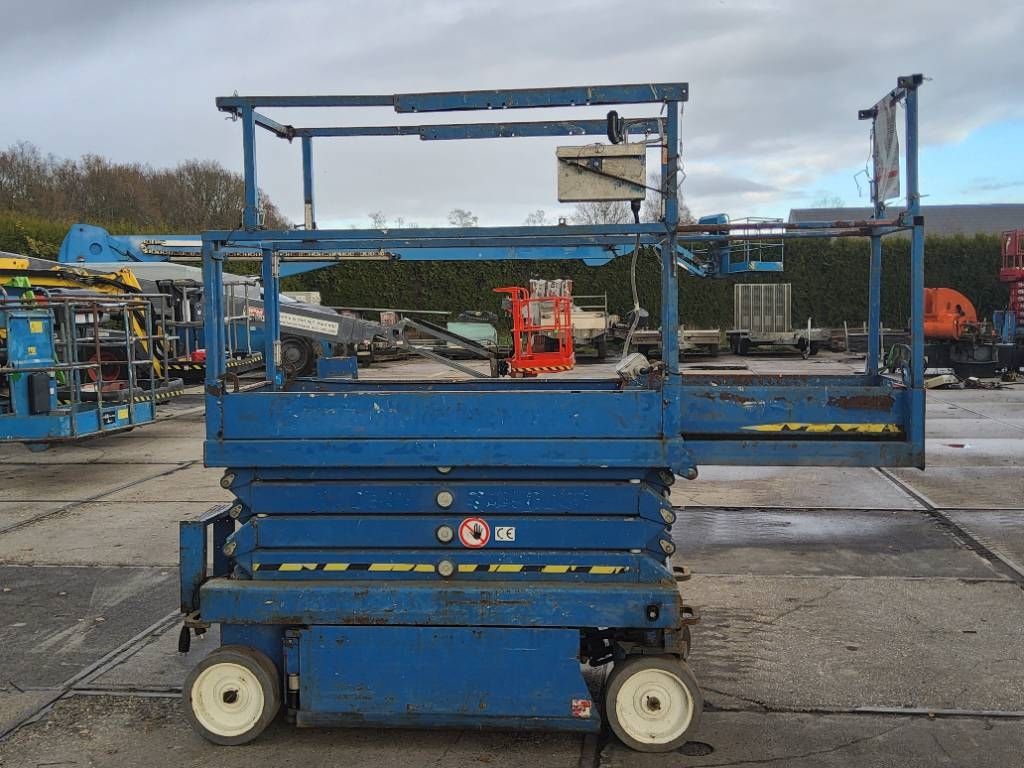SkyJack SjIII3219 schaarhoogwerker schaarlift 8m