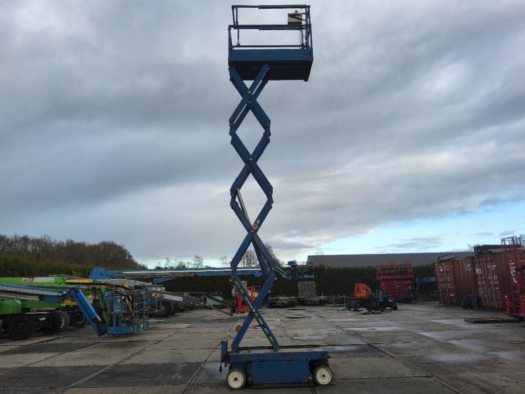SkyJack SjIII3219 schaarhoogwerker schaarlift 8m
