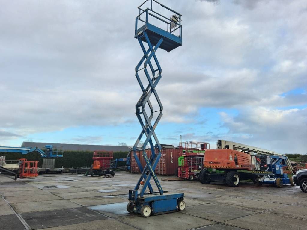 SkyJack SjIII3219 schaarhoogwerker schaarlift 8m