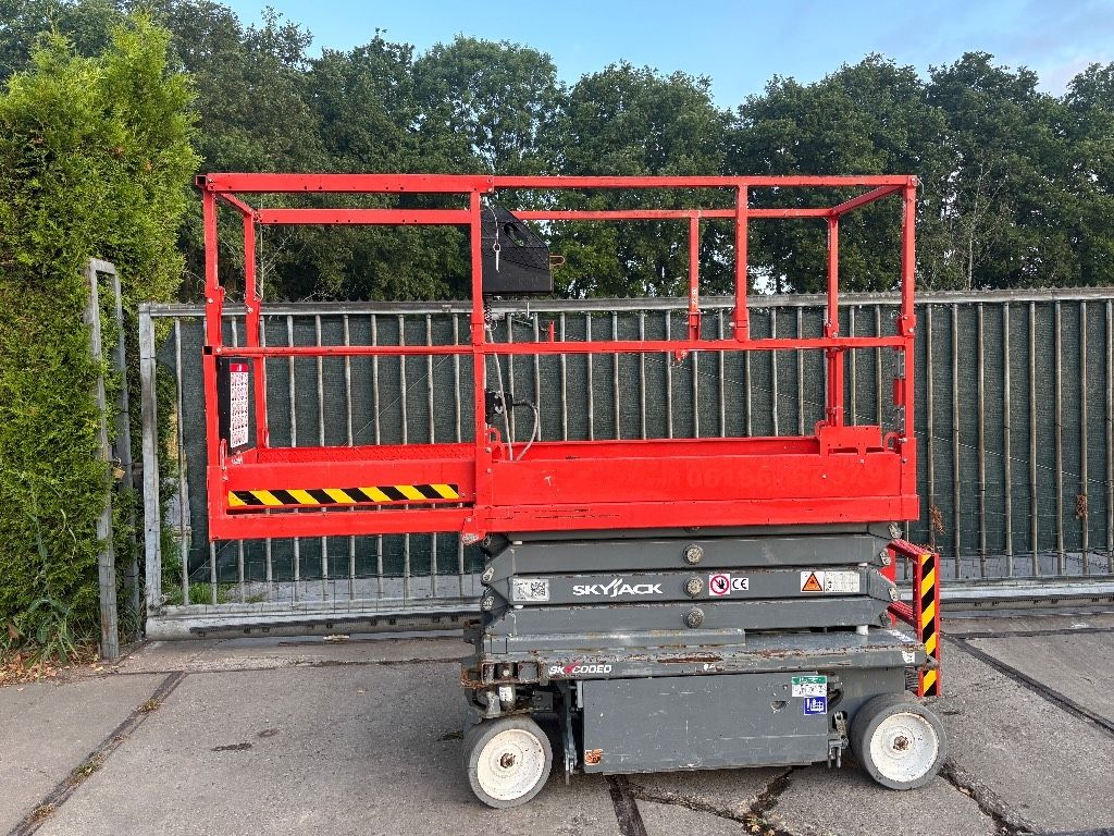 SkyJack SJ3219 8m schaarhoogwerker hoogwerker Skyjack