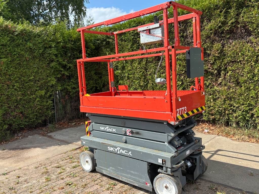 SkyJack SJ III 3219 8m schaarhoogwerker 1.5km skyjack