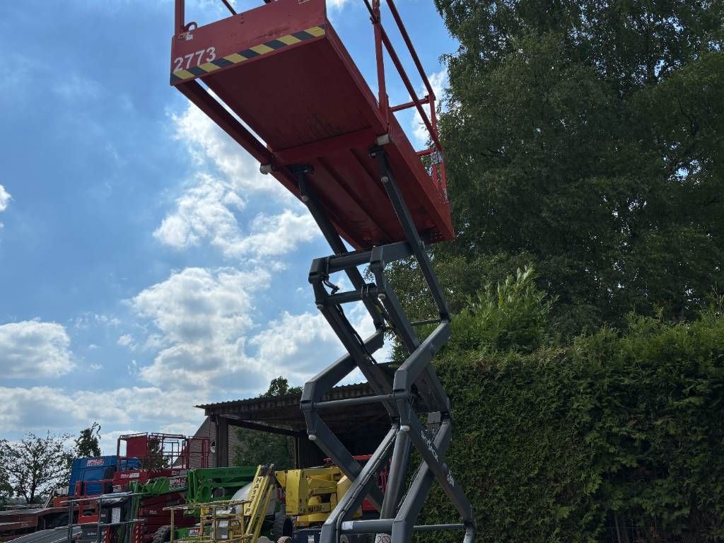 SkyJack SJ III 3219 8m schaarhoogwerker 1.5km skyjack