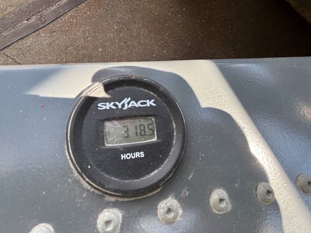 SkyJack SJ III3219 schaarhoogwerker 8m skyjack hoogwerker