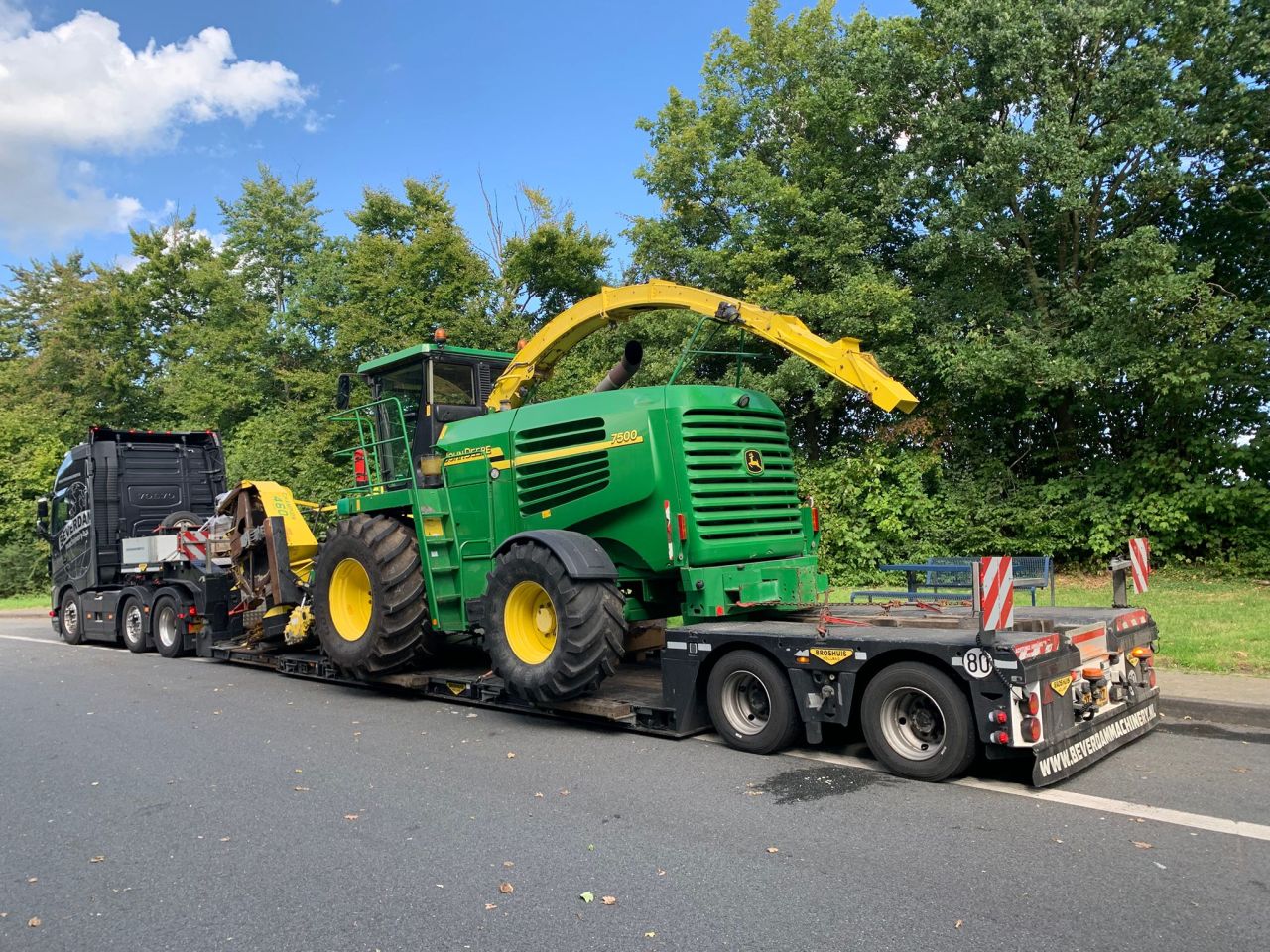 Komt binnen! John Deere 7500 + Kemper 460
