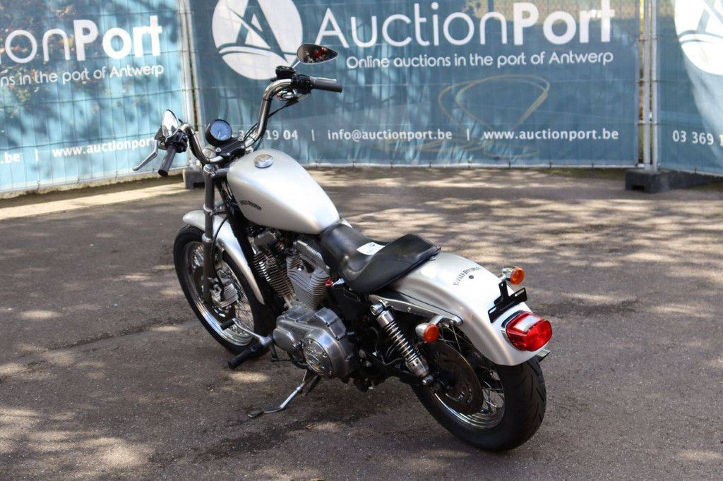 Harley Davidson Sportster XL 883 Roadster