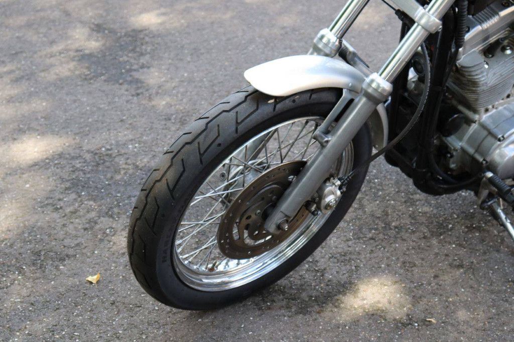 Harley Davidson Sportster XL 883 Roadster
