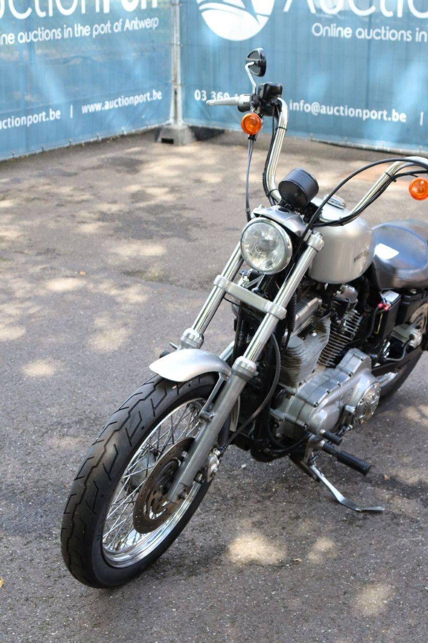 Harley Davidson Sportster XL 883 Roadster