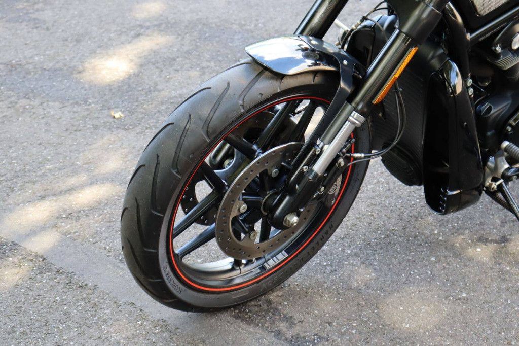 Harley-Davidson Night Rod Special Benzin 2013