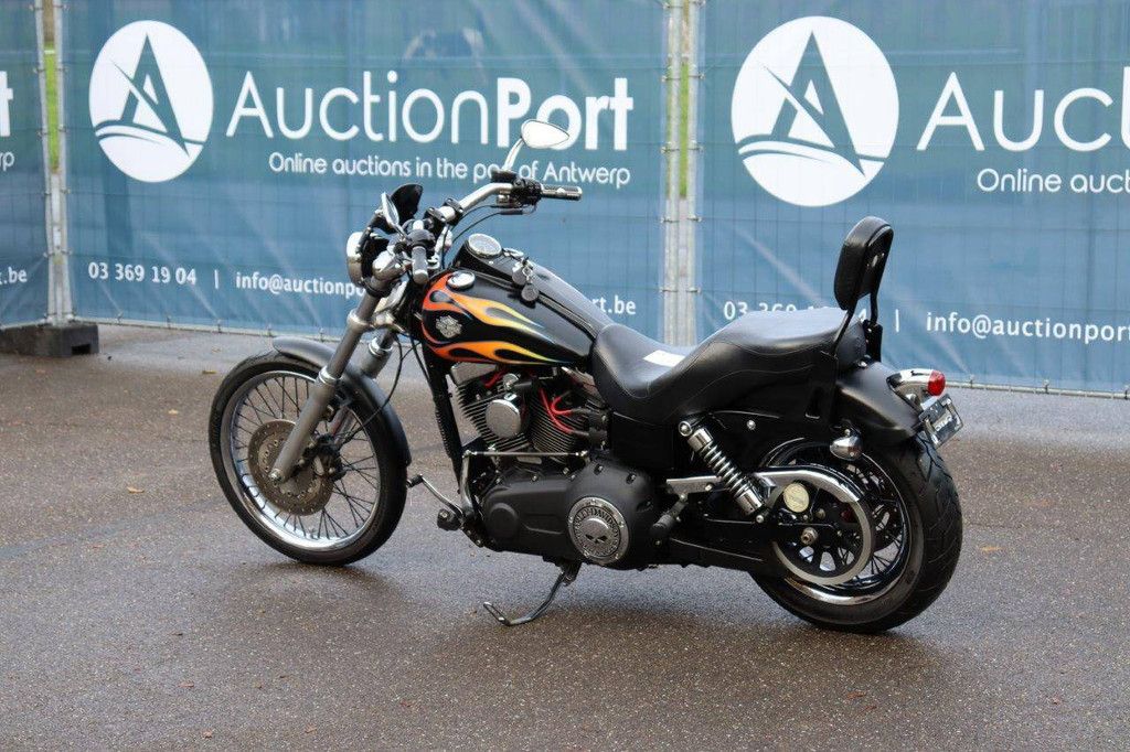Motorrad Harley-Davidson Dyna Wide Glide Benzin 2015