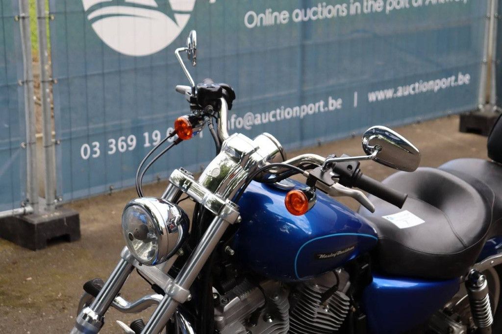 Motorcycle Harley-Davidson Sportster XL883 Petrol 2010