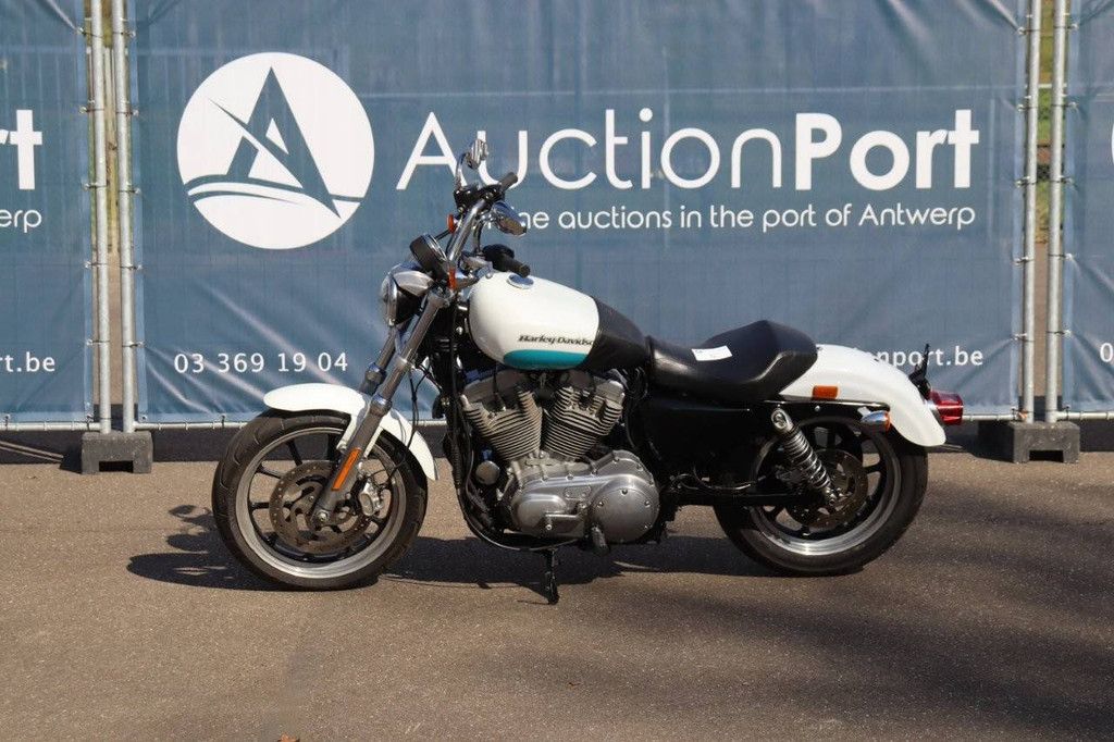 Motorcycle Harley-Davidson SPORTSTER XL883 SUPER LOW Petrol 2016