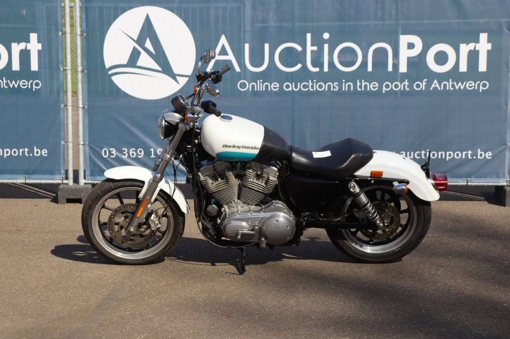Motorcycle Harley-Davidson SPORTSTER XL883 SUPER LOW Petrol 2016