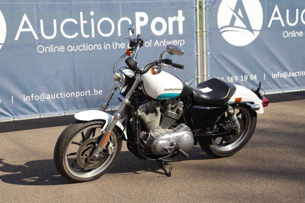Motorcycle Harley-Davidson SPORTSTER XL883 SUPER LOW Petrol 2016