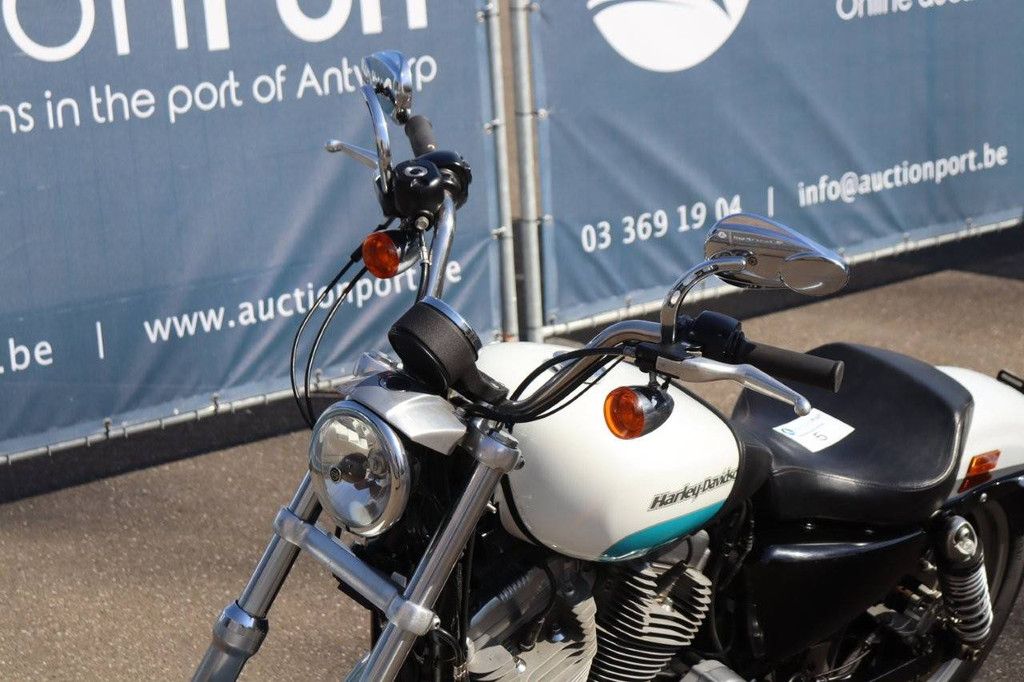 Motorcycle Harley-Davidson SPORTSTER XL883 SUPER LOW Petrol 2016
