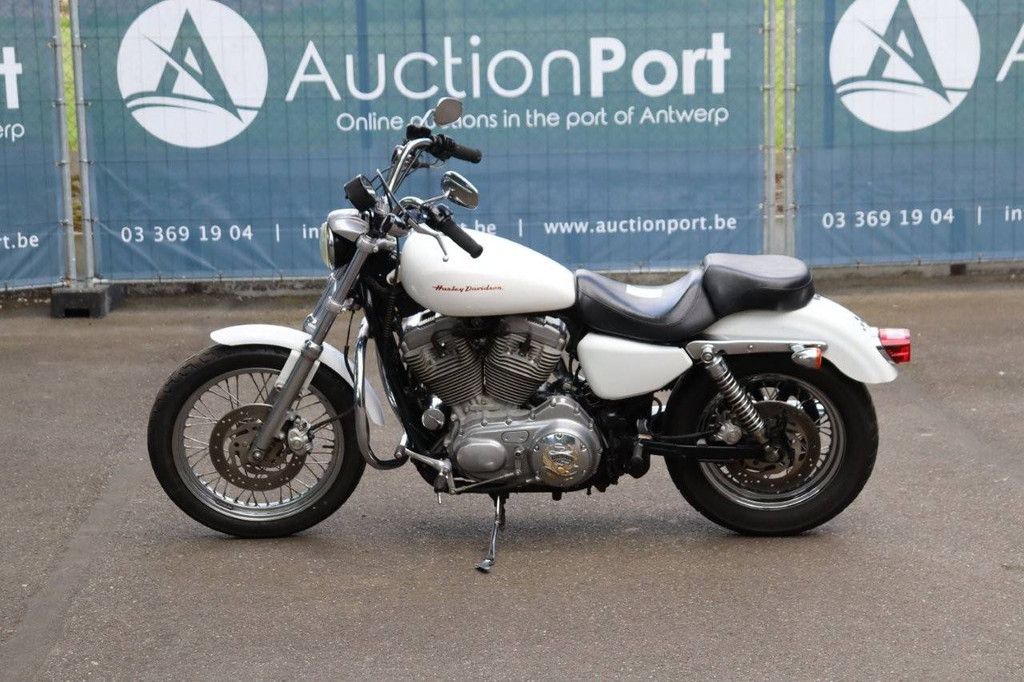 Motorcycle Harley-Davidson Sportster XL883 Petrol 2006