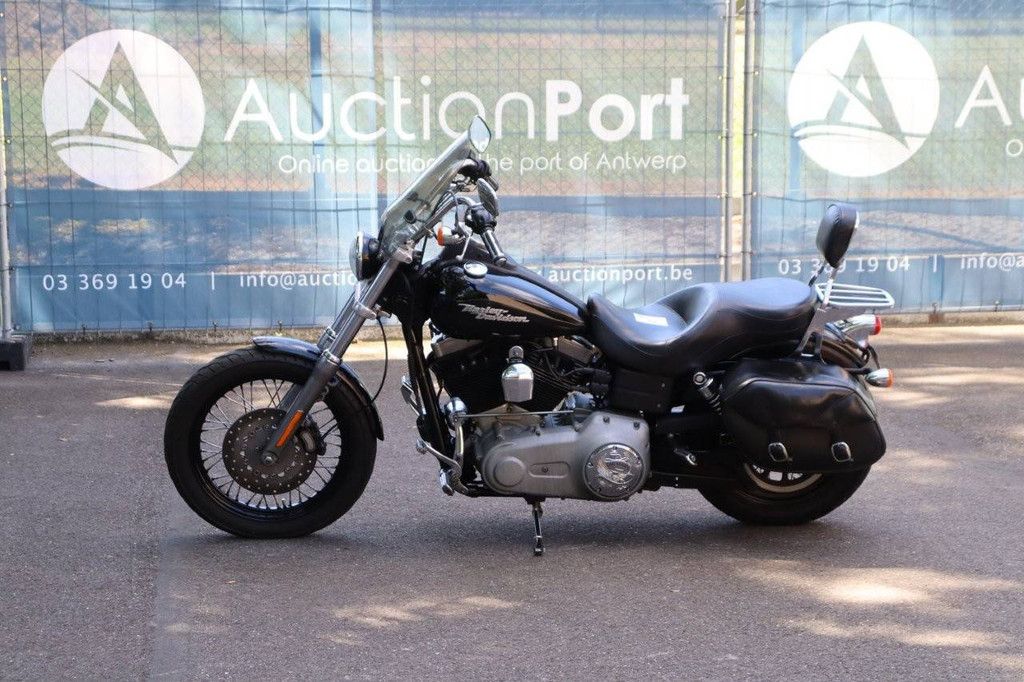 Harley-Davidson Dyna Street Bob Petrol Motorcycle 2009
