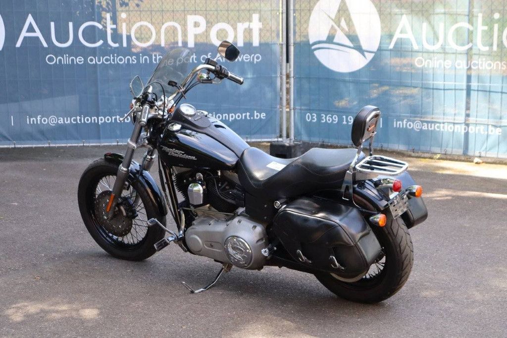 Harley-Davidson Dyna Street Bob Petrol Motorcycle 2009