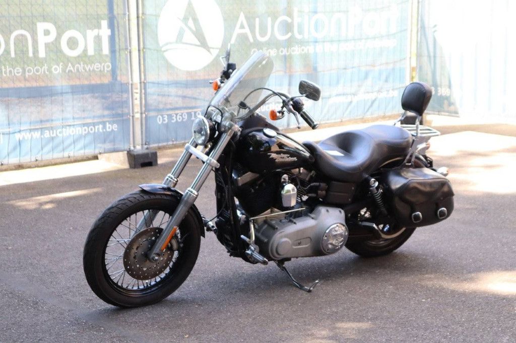 Harley-Davidson Dyna Street Bob Petrol Motorcycle 2009