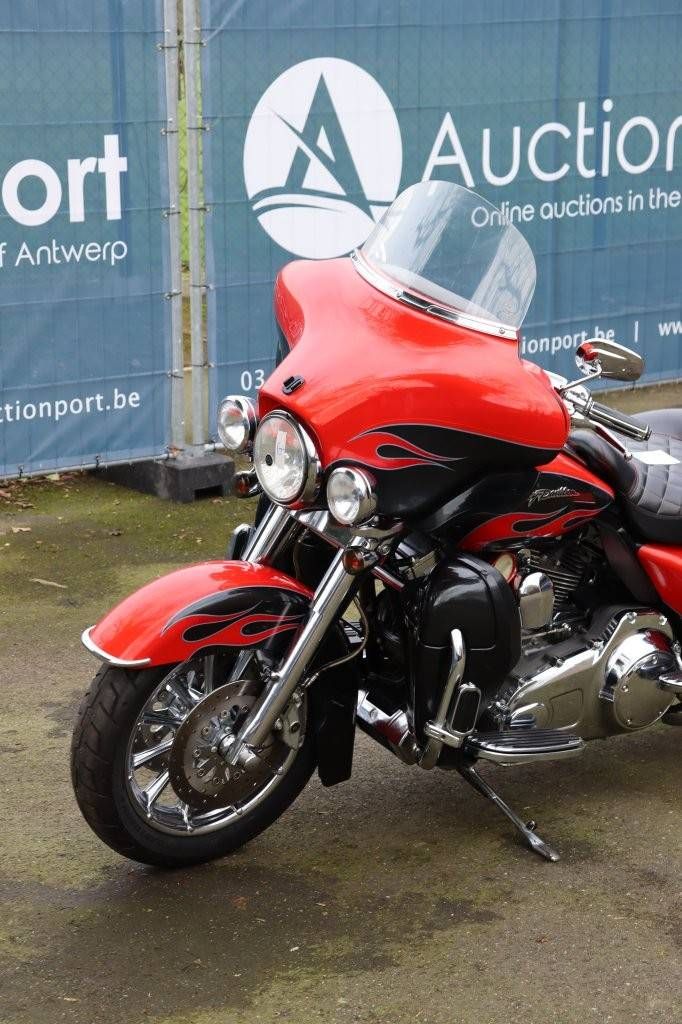 Motorcycle Harley-Davidson Ultra Glide CVO Petrol 2010