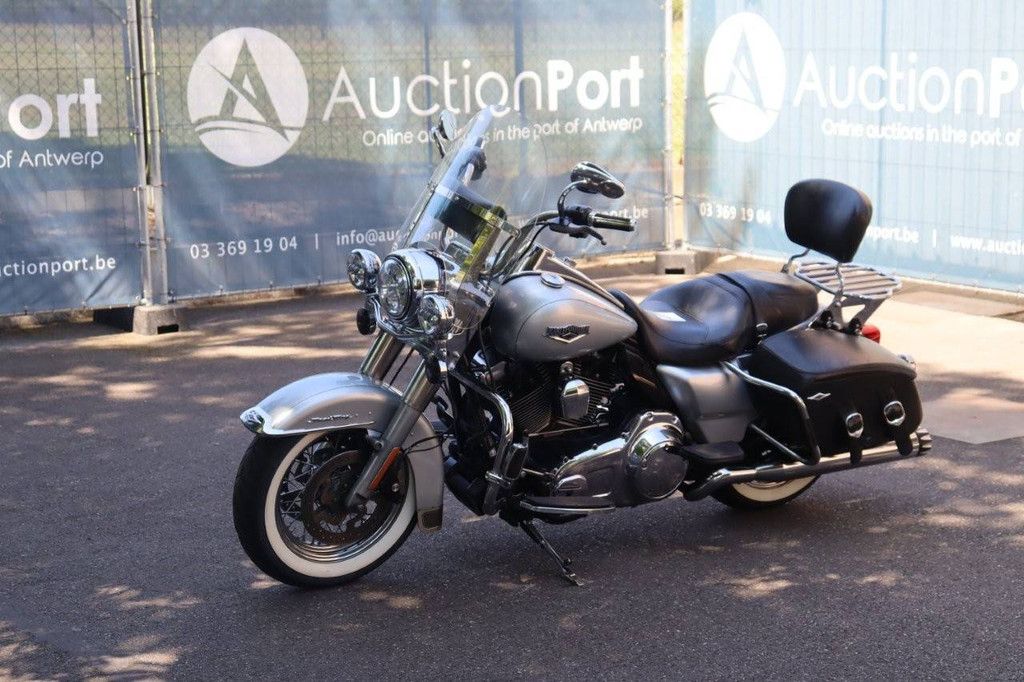 Motorcycle Harley-Davidson Road King Classic Petrol 2013
