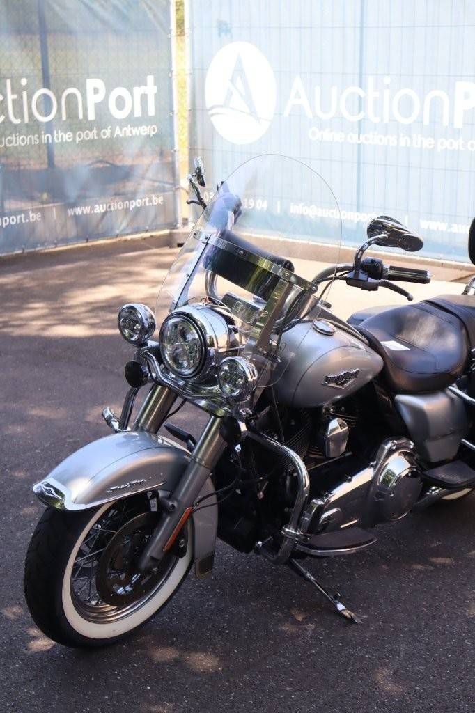 Motorcycle Harley-Davidson Road King Classic Petrol 2013