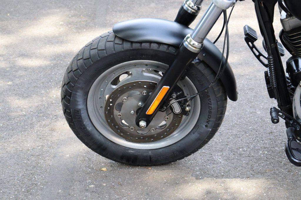 Harley-Davidson DYNA FAT BOB Benzin