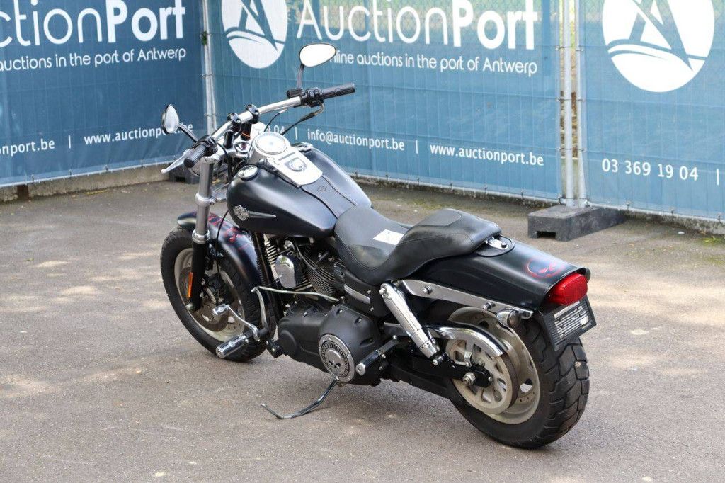 Harley-Davidson Dyna Fat Bob Gasoline 2010