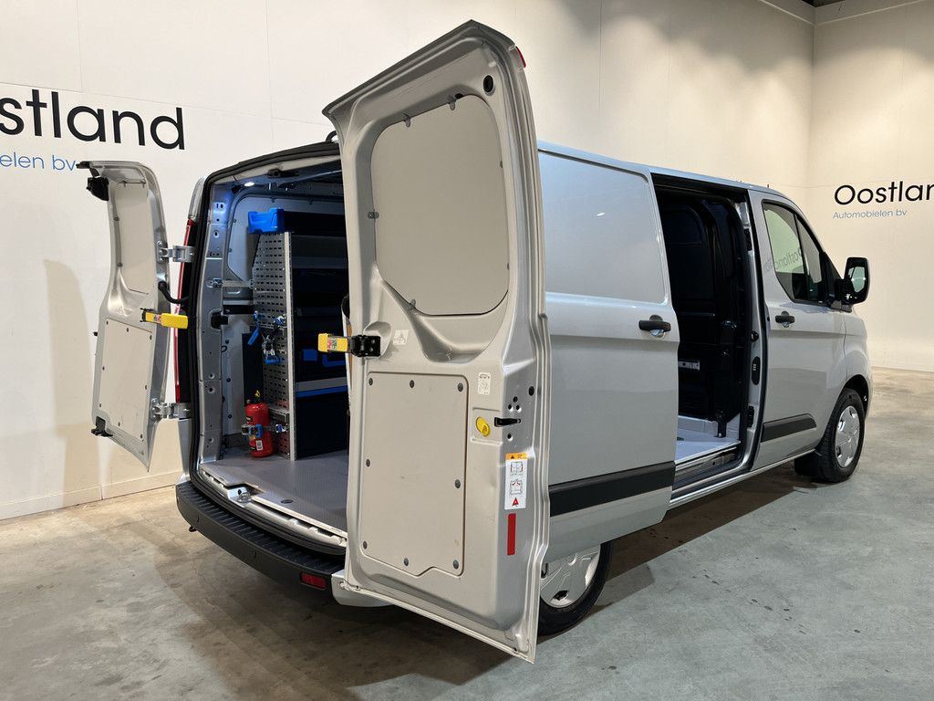 Ford Transit Custom 300 2.0 TDCI L1H1 Trend 130 PK / Euro 6 / Servicebus / Sortimo Inrichting / Airco / Cruise Control / Camera / CarPlay / Navigatie / 3-Zits