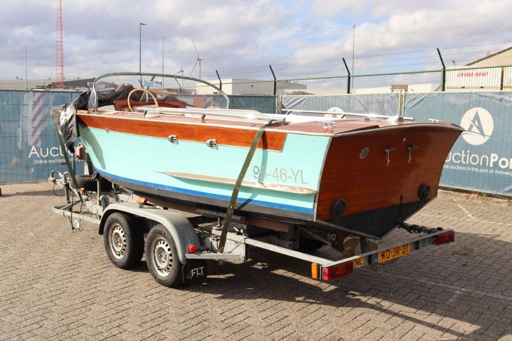Speedboat 95-46-YL