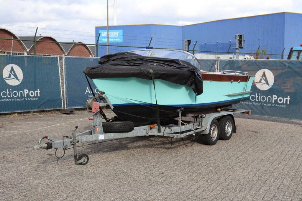 Speedboat 95-46-YL