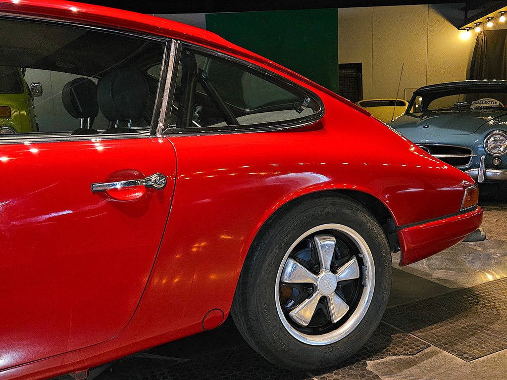 Porsche 911 2.0 Petrol 1965 (Margin)