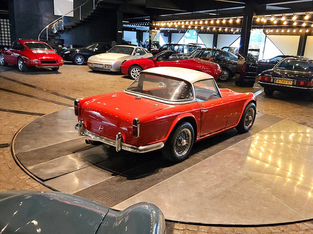 Triumph TR4 Surrey Top Benzin (Margin) 1963