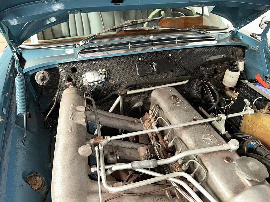 Mercedes-Benz 220 SE Coupé Automatic Petrol 1963